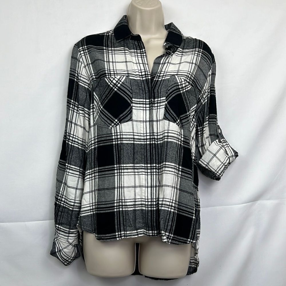 Cloth and Stone Black and White Plaid flannel shirt size XS EUC